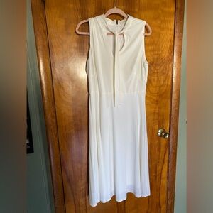 London Style Cream Sleeveless Midi Dress